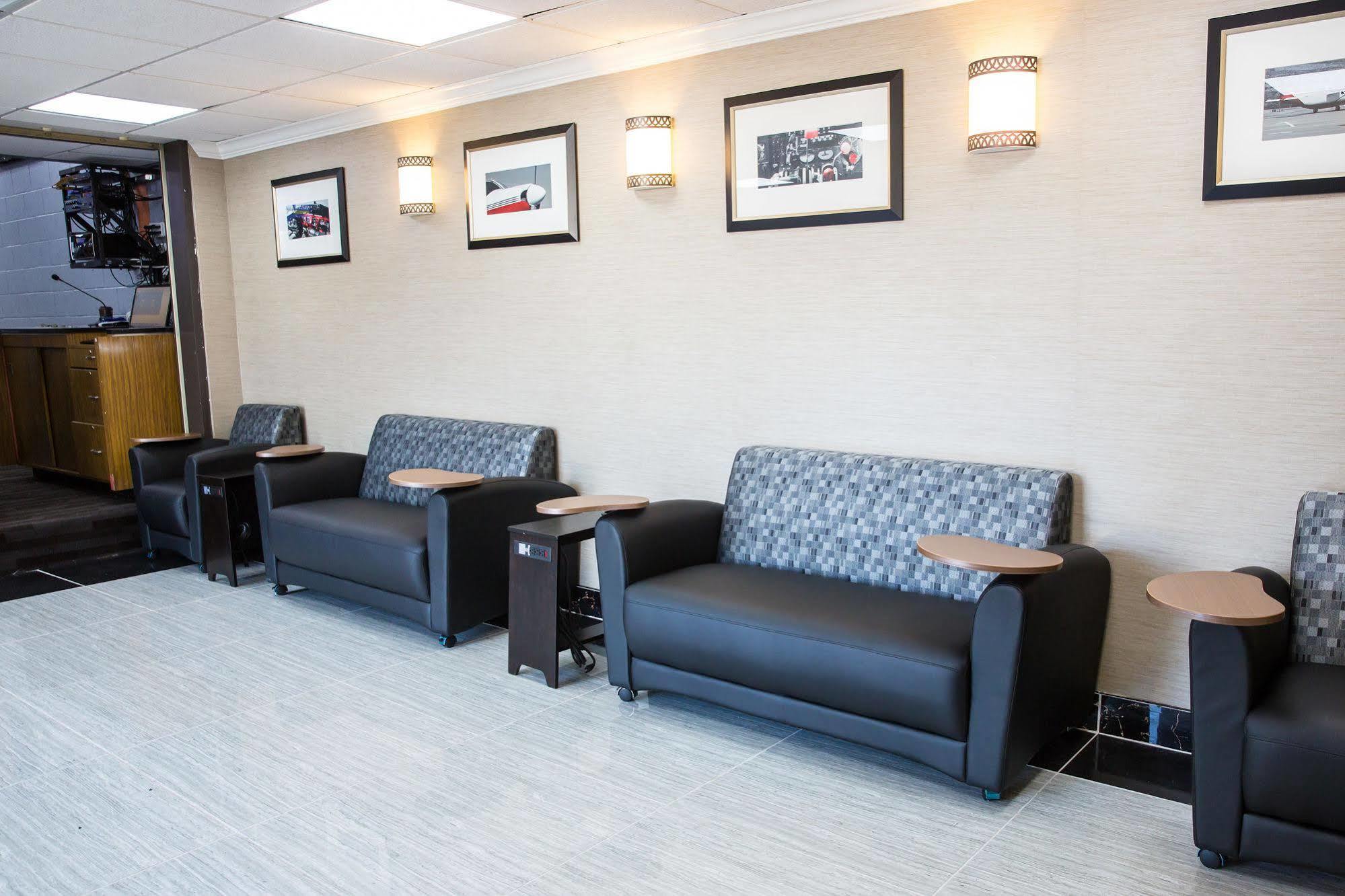 Ramada Plaza By Wyndham Chicago North Shore Wheeling Экстерьер фото
