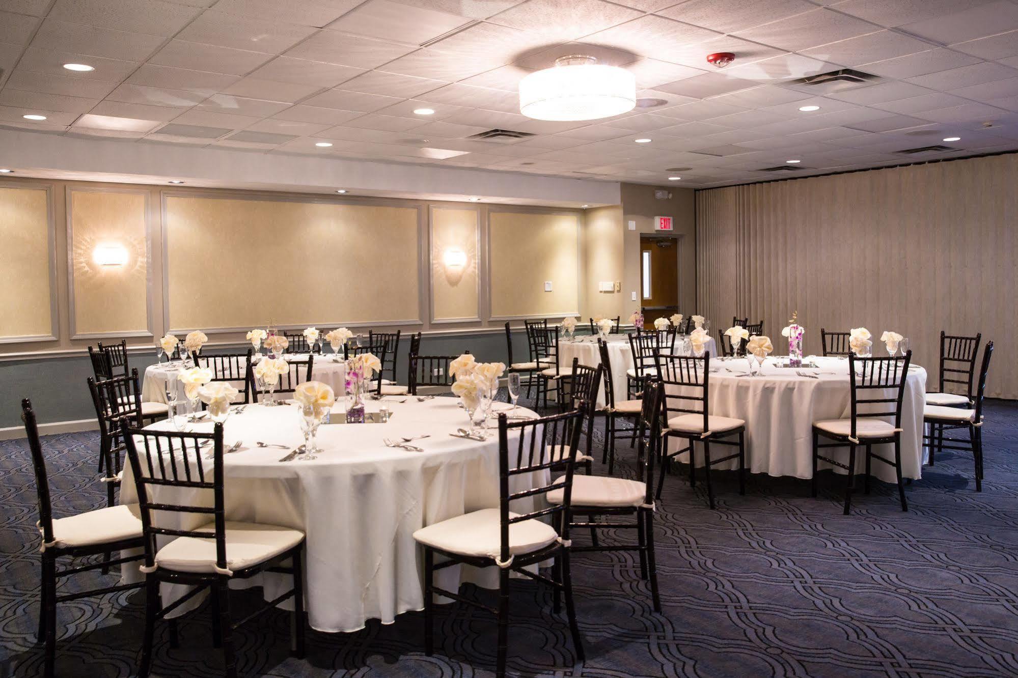 Ramada Plaza By Wyndham Chicago North Shore Wheeling Экстерьер фото